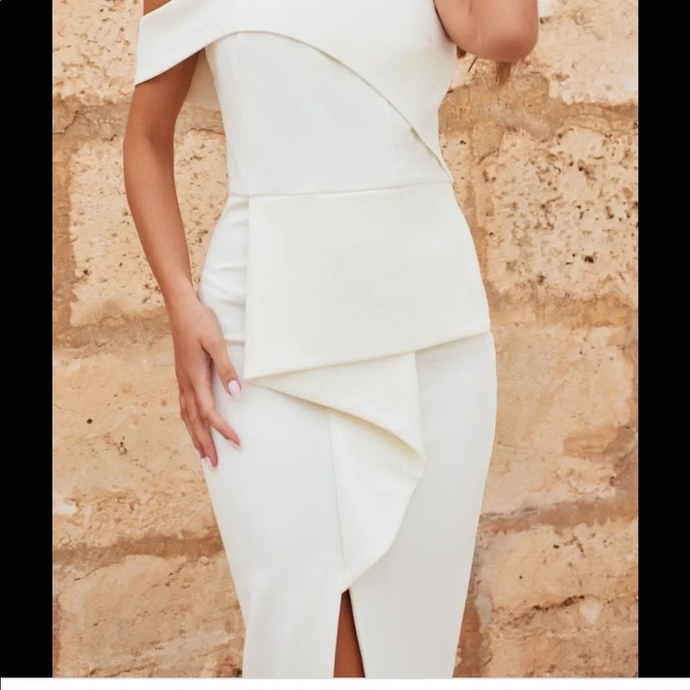 Stunning Lavish Alice Bardot Peplum Midi Dress in White - Picture 2 of 5